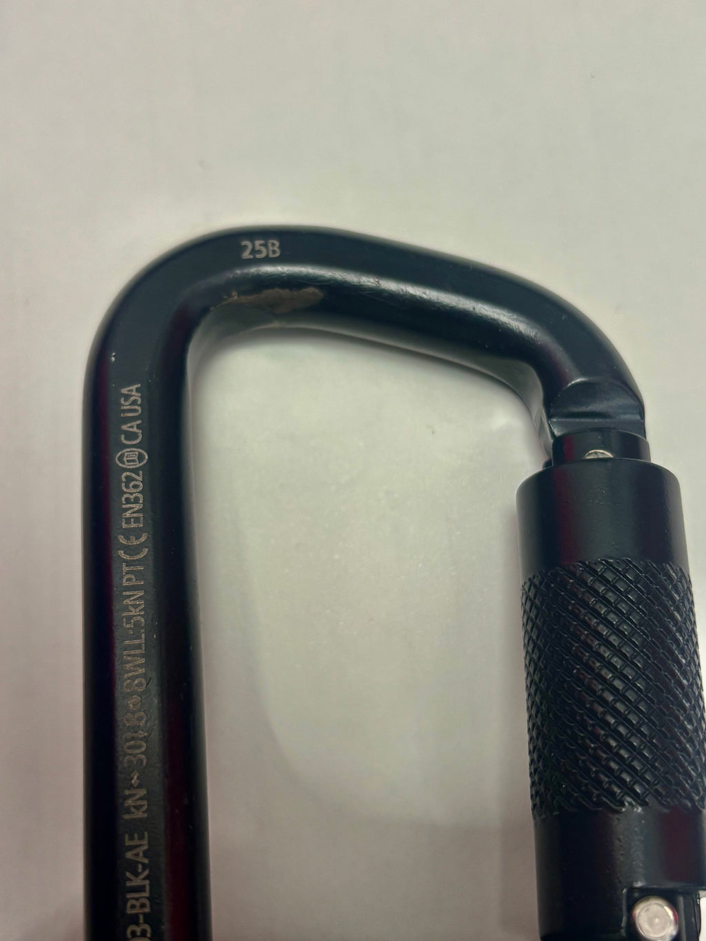 D Carabiner (Used)