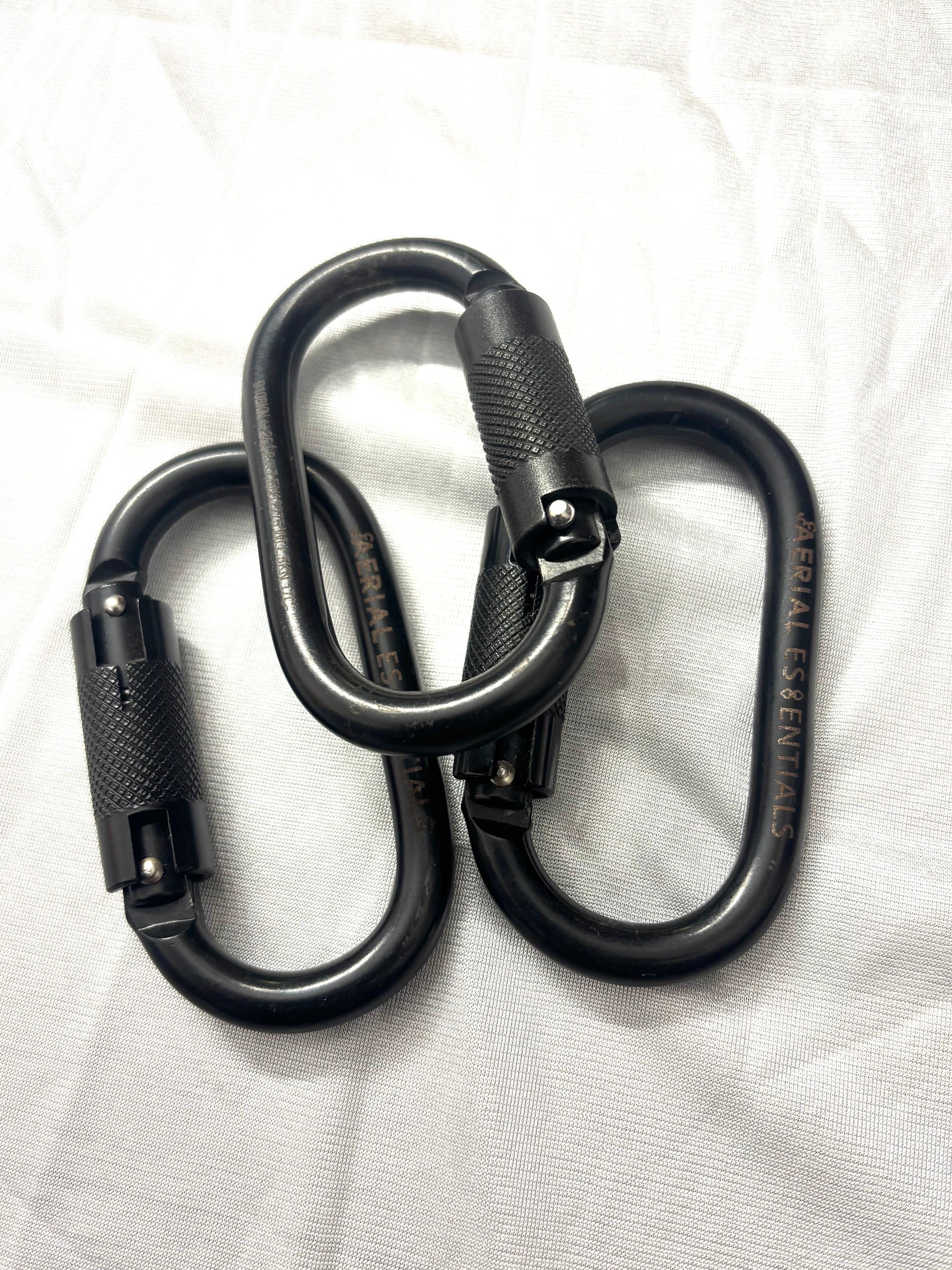 Oval Carabiner (Used)